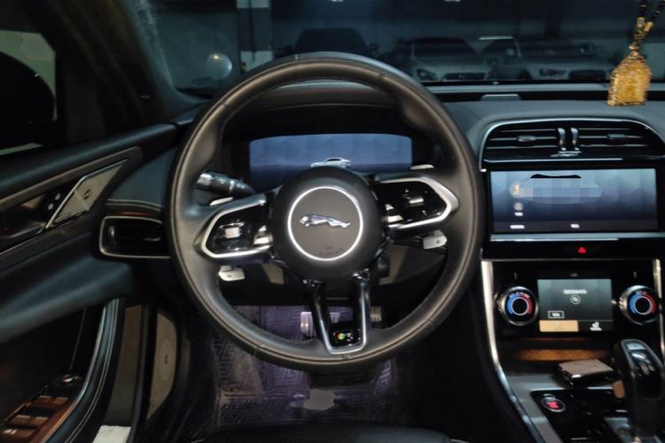Used Jaguar XEL 2021 2.0T 250 PS R-DYNAMIC S Advanced Sport Edition Steering Wheel