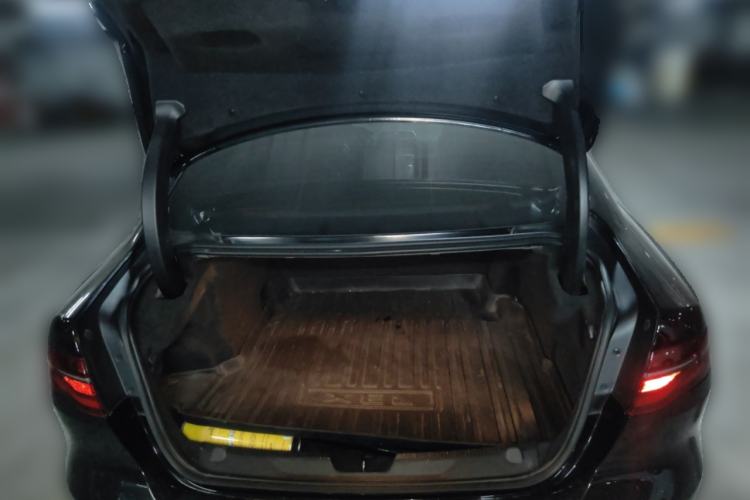 Used Jaguar XEL 2021 2.0T 250 PS R-DYNAMIC S Advanced Sport Edition Trunk