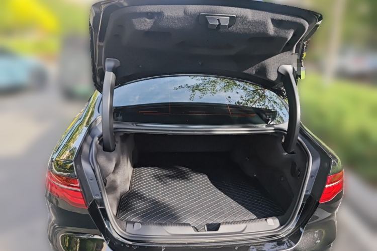 Used Jaguar XEL 2021 2.0T 250 PS R-DYNAMIC S Advanced Sport Edition Trunk