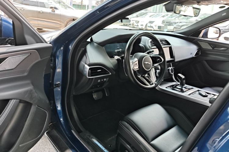 Used Jaguar XEL 2021 2.0T 250 PS R-DYNAMIC SE Tech Sport Edition Driver Seat