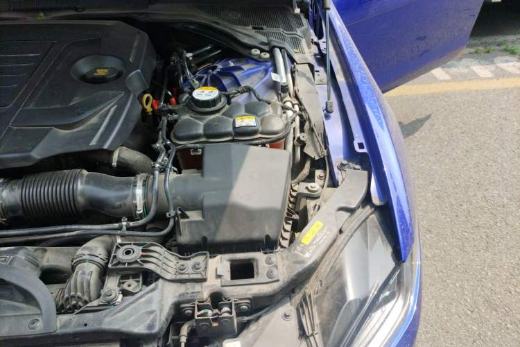 Used Jaguar XEL 2021 2.0T 250 PS S Progressive Elegance Edition Engine Bay Left