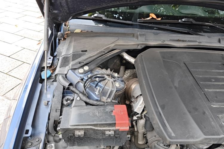 Used Jaguar XEL 2021 2.0T 250 PS R-DYNAMIC SE Tech Sport Edition Engine Bay Right