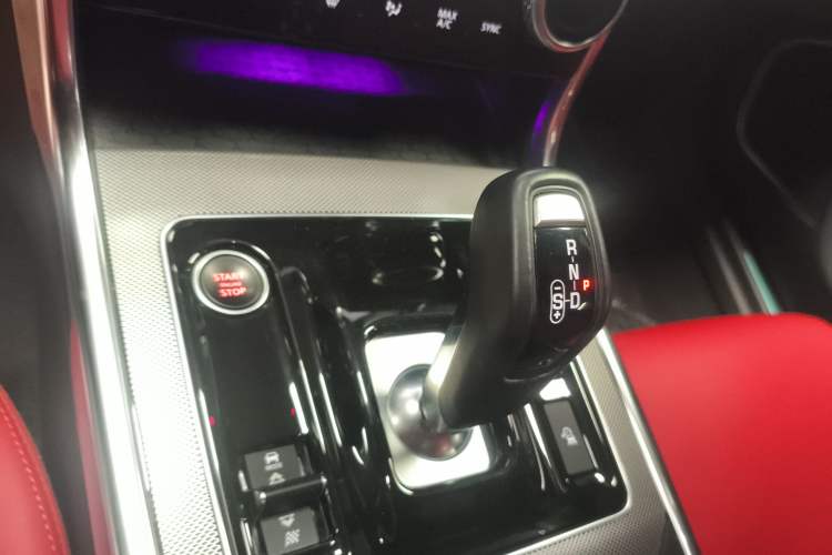 Used Jaguar XEL 2021 2.0T 250 PS R-DYNAMIC S Advanced Sport Edition Gear Lever