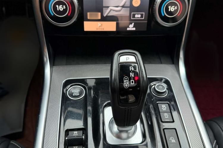 Used Jaguar XEL 2021 2.0T 250 PS R-DYNAMIC SE Tech Sport Edition Gear Lever