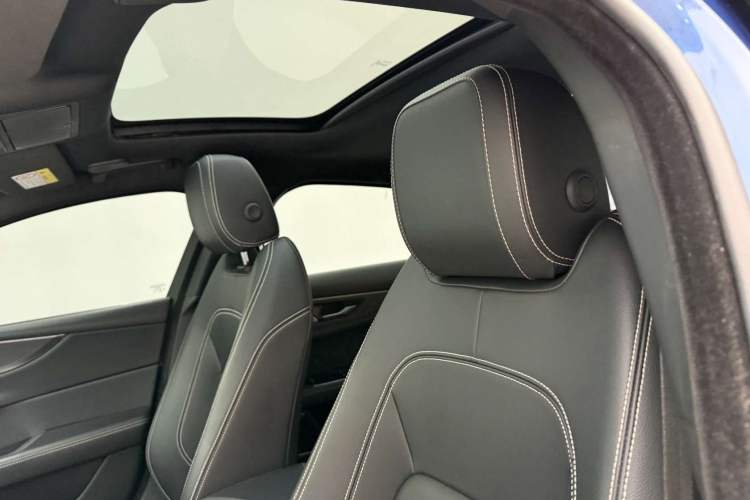 Used Jaguar XEL 2021 2.0T 250 PS R-DYNAMIC SE Tech Sport Edition Headliner