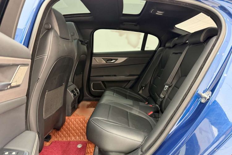 Used Jaguar XEL 2021 2.0T 250 PS R-DYNAMIC SE Tech Sport Edition Interior 3