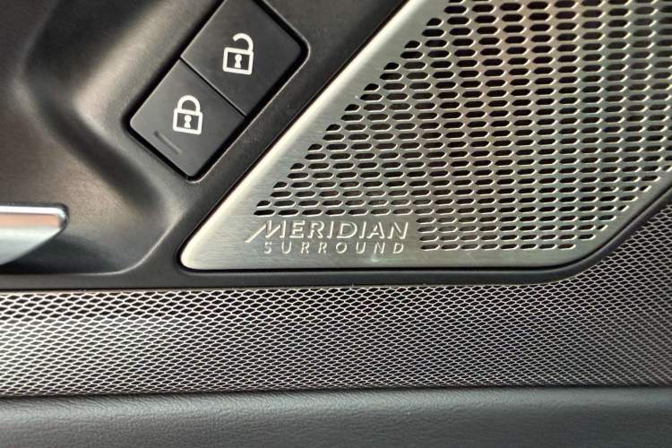Used Jaguar XEL 2021 2.0T 250 PS R-DYNAMIC SE Tech Sport Edition Interior 5