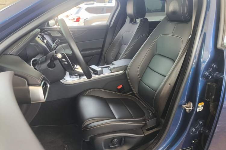 Used Jaguar XEL 2021 2.0T 250 PS R-DYNAMIC SE Tech Sport Edition Left Front Seat