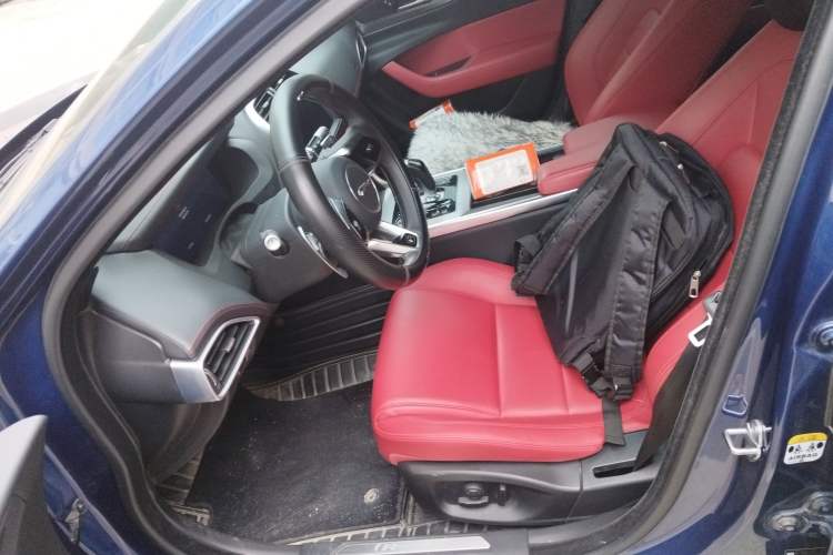 Used Jaguar XEL 2021 2.0T 250 PS R-DYNAMIC S Advanced Sport Edition Left Front Seat