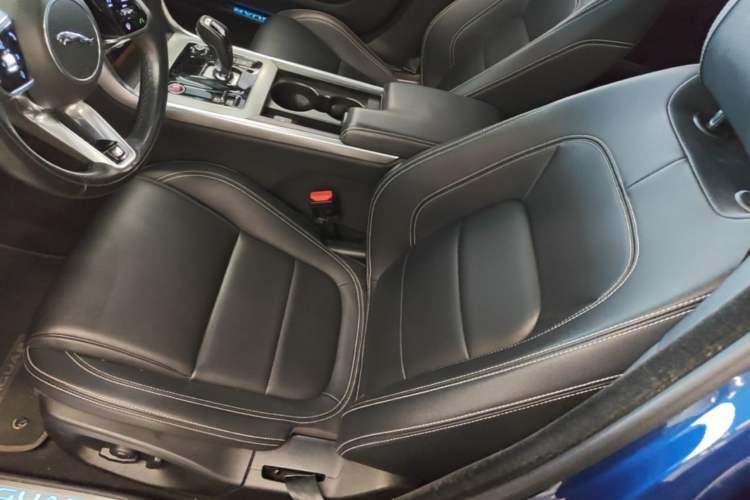 Used Jaguar XEL 2021 2.0T 250 PS R-DYNAMIC SE Tech Sport Edition Left Front Seat