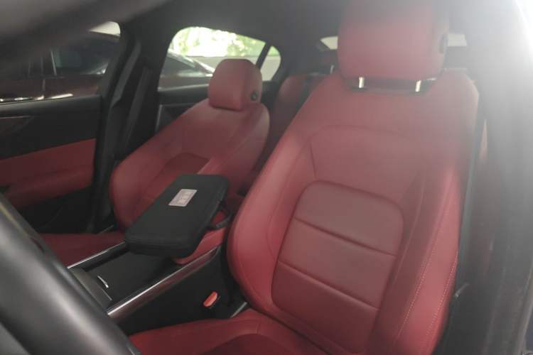 Used Jaguar XEL 2021 2.0T 250 PS R-DYNAMIC S Advanced Sport Edition Left Front Seat