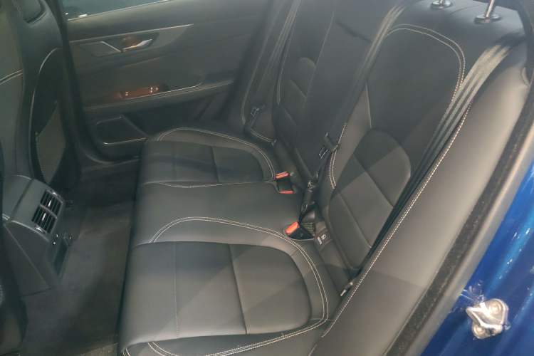 Used Jaguar XEL 2021 2.0T 250 PS R-DYNAMIC SE Tech Sport Edition Left Rear Seat