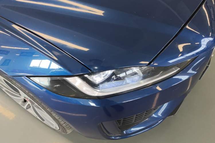 Used Jaguar XEL 2021 2.0T 250 PS R-DYNAMIC SE Tech Sport Edition Right Front Headlight