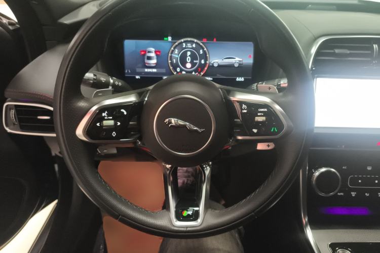 Used Jaguar XEL 2021 2.0T 250 PS R-DYNAMIC S Advanced Sport Edition Steering Wheel