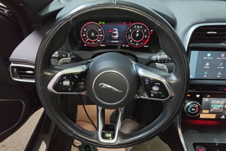 Used Jaguar XEL 2021 2.0T 250 PS R-DYNAMIC SE Tech Sport Edition Steering Wheel