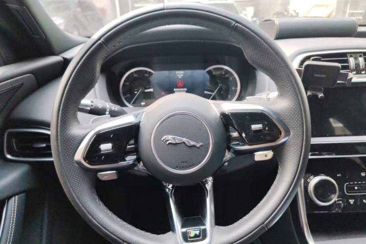 Used Jaguar XEL 2021 2.0T 200PS R-DYNAMIC Youth Sports Edition Steering Wheel