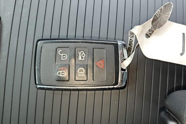 Used Jaguar XEL 2021 2.0T 250 PS R-DYNAMIC SE Tech Sport Edition Vehicle Key