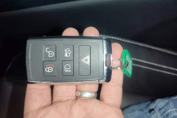 Used Jaguar XEL 2021 2.0T 250 PS R-DYNAMIC SE Tech Sport Edition Vehicle Key