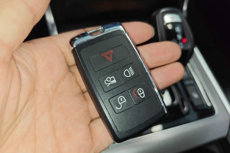 Used Jaguar XEL 2021 2.0T 250 PS R-DYNAMIC SE Tech Sport Edition Vehicle Key