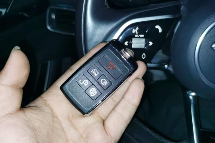 Used Jaguar XEL 2021 2.0T 250 PS S Progressive Elegance Edition Vehicle Key
