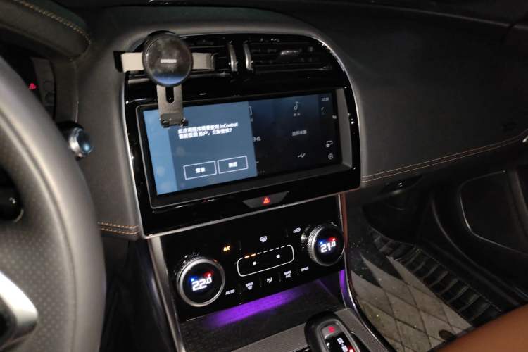 Used Jaguar XEL 2021 2.0T 250 PS R-DYNAMIC S Advanced Sport Edition Audio And AC Panel