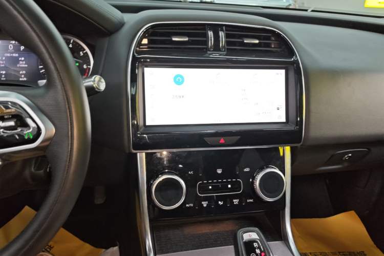 Used Jaguar XEL 2021 2.0T 200PS R-DYNAMIC Youth Sports Edition Audio And AC Panel