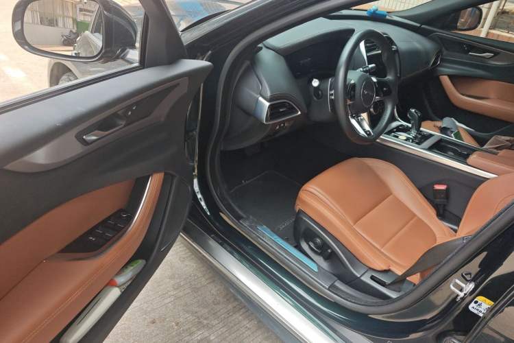 Used Jaguar XEL 2021 2.0T 250 PS R-DYNAMIC S Advanced Sport Edition Driver Seat