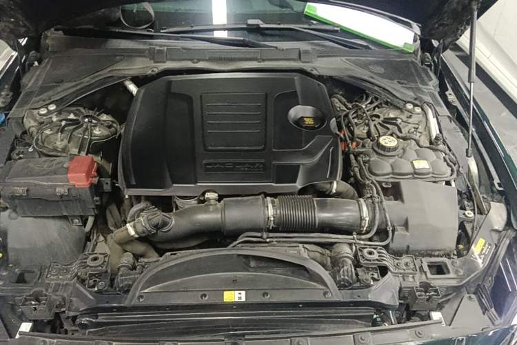 Used Jaguar XEL 2021 2.0T 200PS R-DYNAMIC Youth Sports Edition Engine Bay