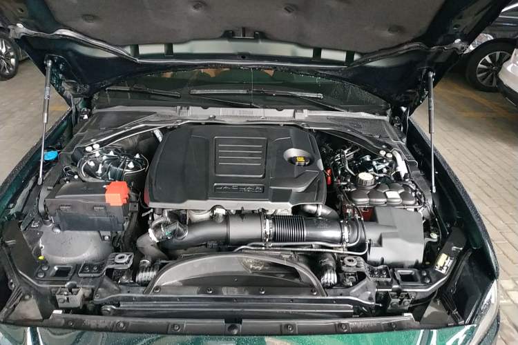 Used Jaguar XEL 2021 2.0T 250 PS R-DYNAMIC S Advanced Sport Edition Engine Bay