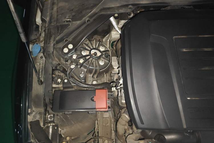 Used Jaguar XEL 2021 2.0T 250 PS R-DYNAMIC S Advanced Sport Edition Engine Bay Right