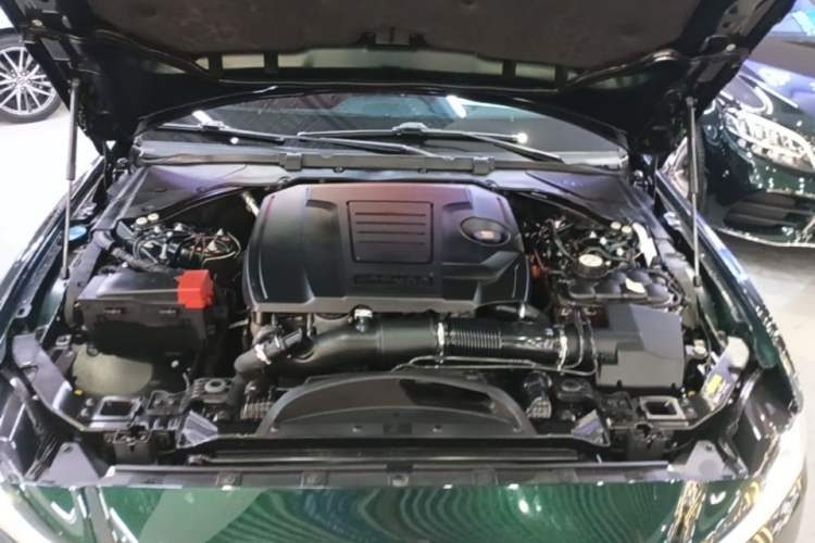 Used Jaguar XEL 2021 2.0T 250 PS R-DYNAMIC S Advanced Sport Edition Engine Bay