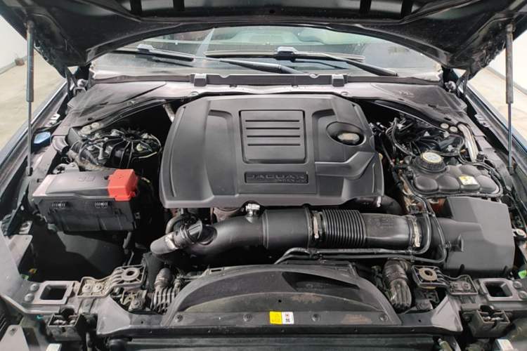 Used Jaguar XEL 2021 2.0T 250 PS R-DYNAMIC S Advanced Sport Edition Engine Bay