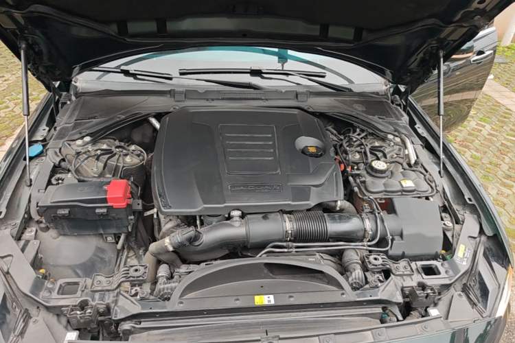 Used Jaguar XEL 2021 2.0T 250 PS R-DYNAMIC S Advanced Sport Edition Engine Bay