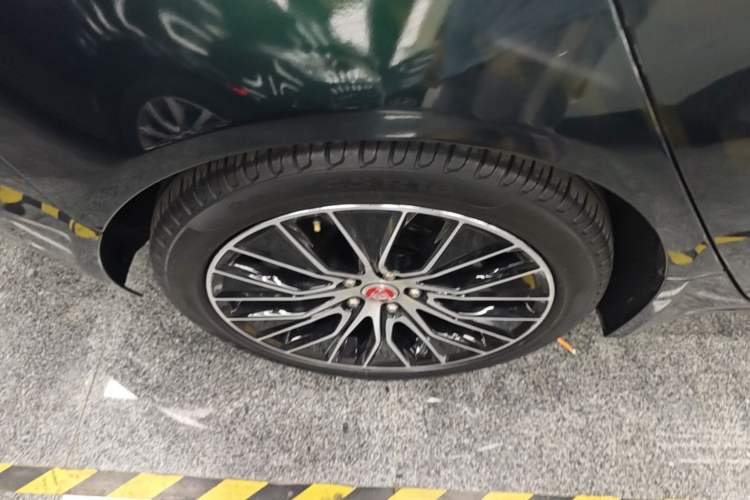 Used Jaguar XEL 2021 2.0T 250 PS S Progressive Elegance Edition Exterior 2