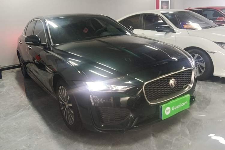 Used Jaguar XEL 2021 2.0T 200PS R-DYNAMIC Youth Sports Edition Front Right 45 Deg