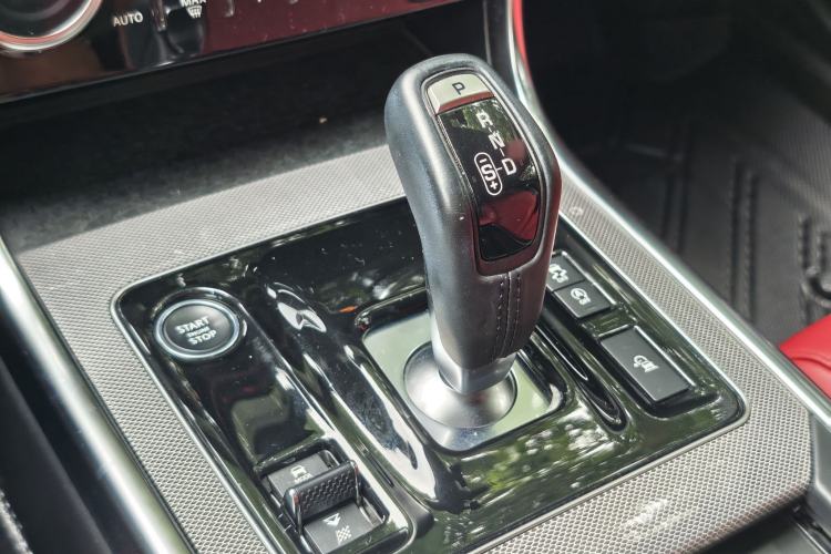 Used Jaguar XEL 2021 2.0T 250 PS R-DYNAMIC S Advanced Sport Edition Gear Lever