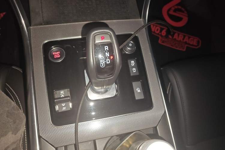 Used Jaguar XEL 2021 2.0T 250 PS R-DYNAMIC S Advanced Sport Edition Gear Lever