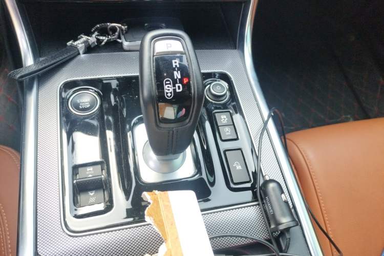 Used Jaguar XEL 2021 2.0T 250 PS R-DYNAMIC S Advanced Sport Edition Gear Lever