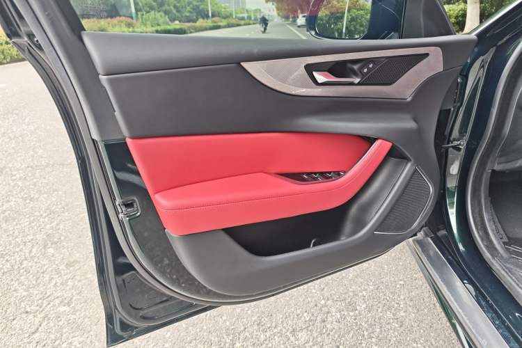 Used Jaguar XEL 2021 2.0T 250 PS R-DYNAMIC S Advanced Sport Edition Interior 1