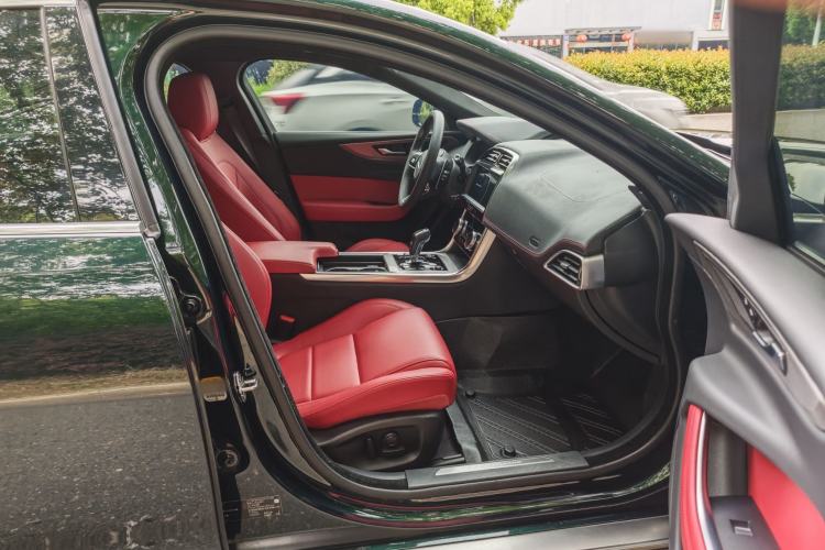Used Jaguar XEL 2021 2.0T 250 PS R-DYNAMIC S Advanced Sport Edition Interior 10