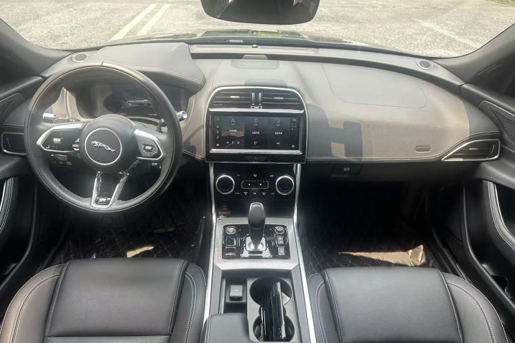 Used Jaguar XEL 2021 2.0T 250 PS R-DYNAMIC S Advanced Sport Edition Interior 2