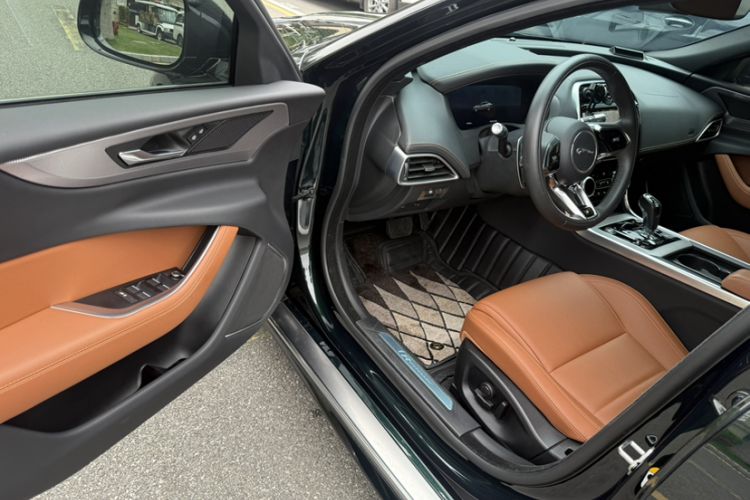 Used Jaguar XEL 2021 2.0T 250 PS R-DYNAMIC S Advanced Sport Edition Interior 4