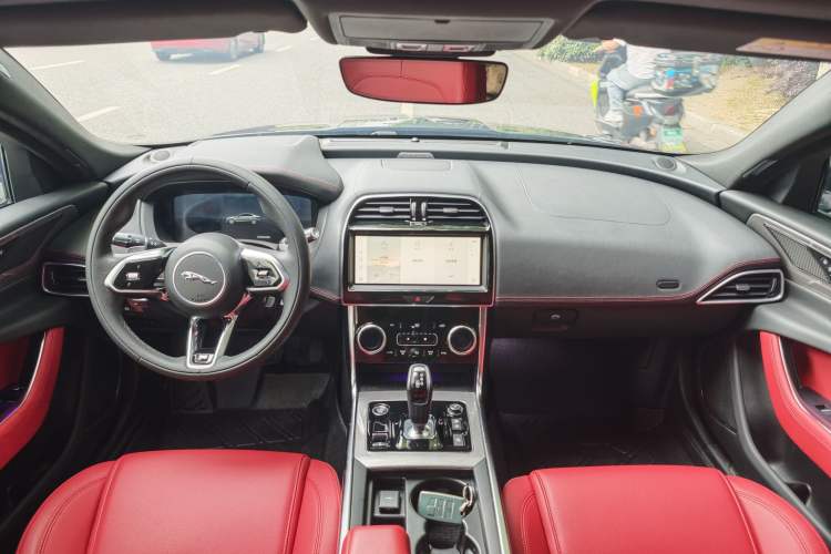Used Jaguar XEL 2021 2.0T 250 PS R-DYNAMIC S Advanced Sport Edition Interior 6