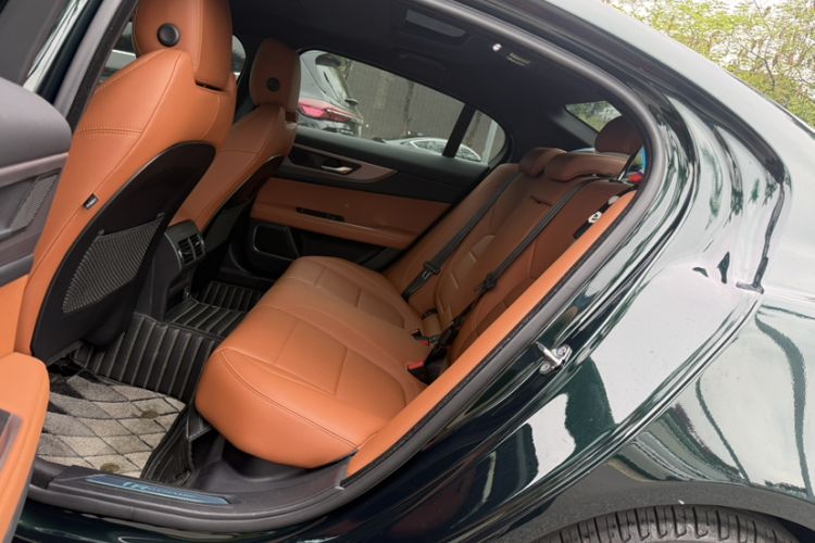 Used Jaguar XEL 2021 2.0T 250 PS R-DYNAMIC S Advanced Sport Edition Interior 9