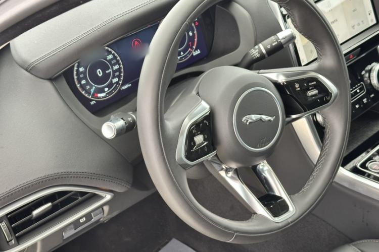 Used Jaguar XEL 2021 2.0T 250 PS S Progressive Elegance Edition Left Front Seat