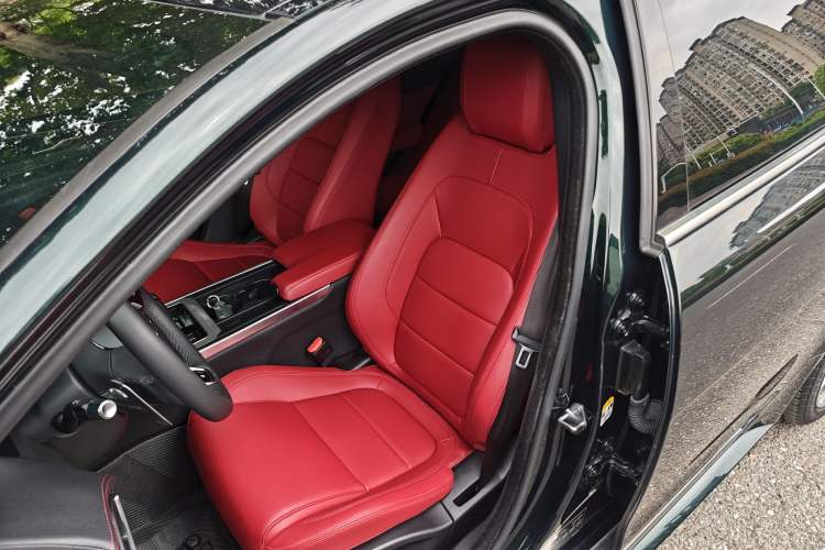 Used Jaguar XEL 2021 2.0T 250 PS R-DYNAMIC S Advanced Sport Edition Left Front Seat