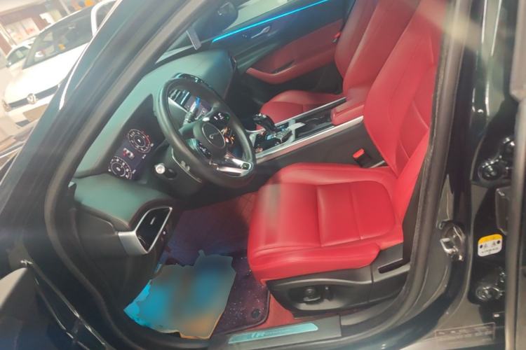Used Jaguar XEL 2021 2.0T 250 PS R-DYNAMIC S Advanced Sport Edition Left Front Seat