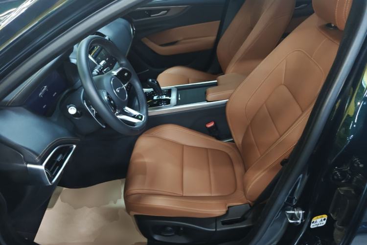 Used Jaguar XEL 2021 2.0T 250 PS R-DYNAMIC S Advanced Sport Edition Left Front Seat