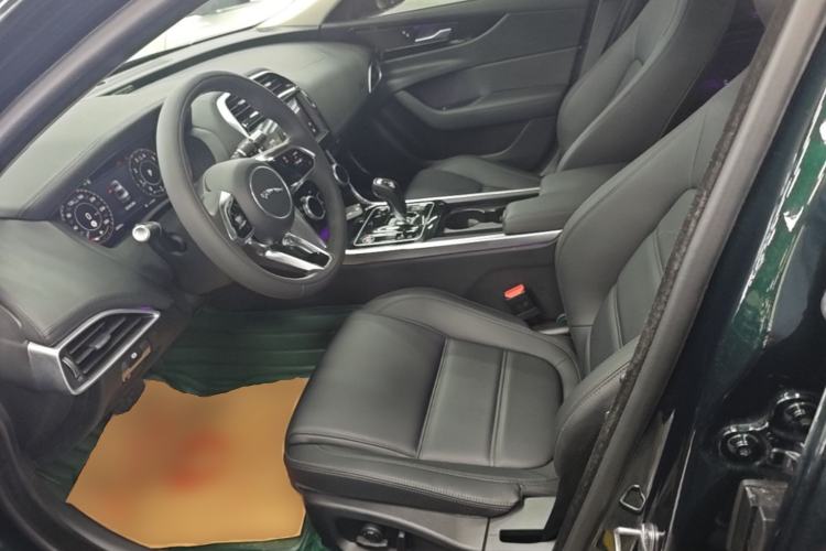 Used Jaguar XEL 2021 2.0T 250 PS S Progressive Elegance Edition Left Front Seat