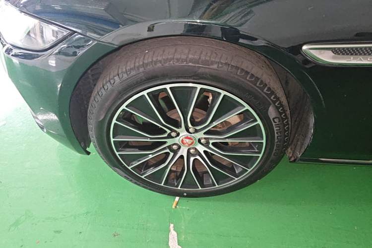Used Jaguar XEL 2021 2.0T 250 PS S Progressive Elegance Edition Left Front Wheel Hub